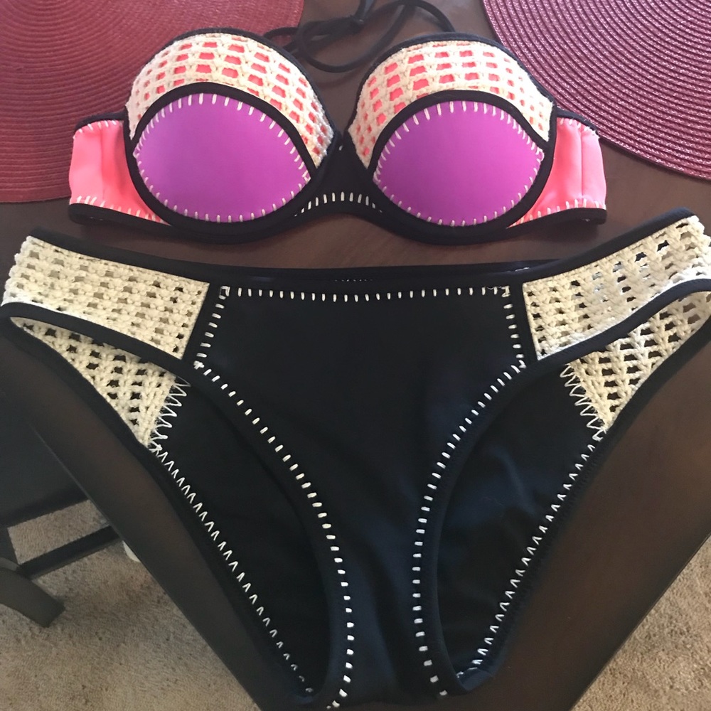 Victoria’s Secret Bikini Set